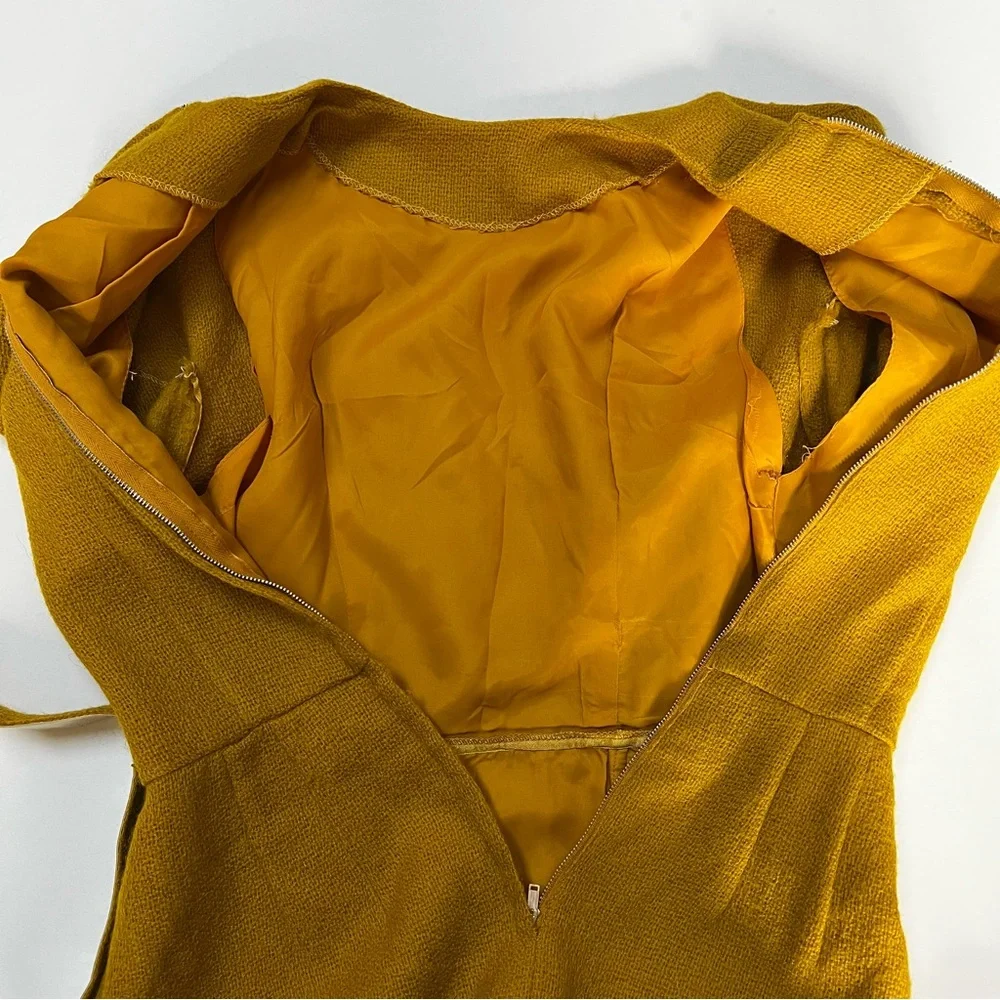 Vintage Chic Mustard Dress and Jacket Ensemble with Matching Belt - Picture 12 of 16